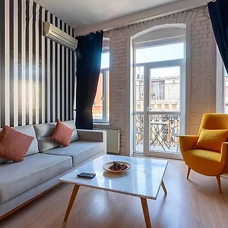 5 Galata Apartahotel