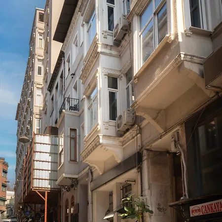 5 Galata Apartahotel 4*